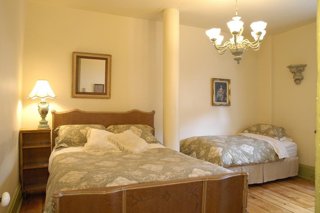 Jade Blue B&B มอนทรีอัล ภายนอก รูปภาพ